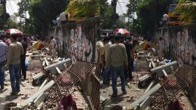 চট্টগ্রামে ব্যাংকের সীমানা প্রাচীর ধসে আহত ৭