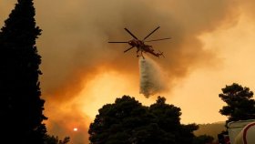 স্পেনে দাবানলে বাস্তুচ্যুত হাজারো মানুষ, আগুন নিয়ন্ত্রণে নেমেছে সেনা