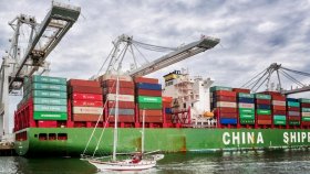 অবস্থান জোরালো করতে বাণিজ্য চুক্তিতে যুক্ত হতে চায় চীন