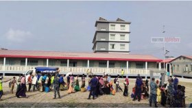 ১৮ রোহিঙ্গাকে পুলিশে দিলো স্থানীয়রা