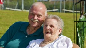 এক আলিঙ্গনের জন্য ৫৮ বছর অপেক্ষা