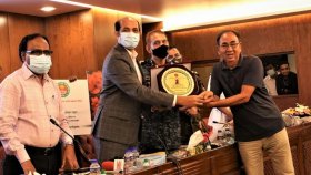 ডিএনসিসির শুদ্ধাচার পুরস্কার পেলেন ছয় জন