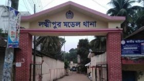 মোবাইলফোনে তালাক দিলেন স্বামী, শিশুপুত্রকে গলা কেটে হত্যা