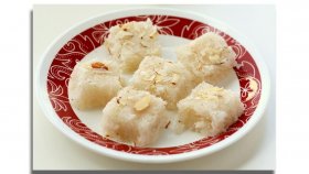 রেসিপি : এলাচ নারিকেলের বরফি