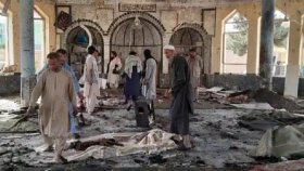 আফগানিস্তানে মসজিদে আত্মঘাতী বোমা হামলায় হতাহত শতাধিক