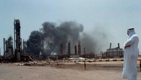 কুয়েতে তেল শোধনাগারে আগুন