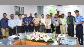 জাদুঘরসহ বিভিন্ন প্রতিষ্ঠানে ‘মুজিব চিরন্তন’ শ্রদ্ধা স্মারক হস্তান্তর