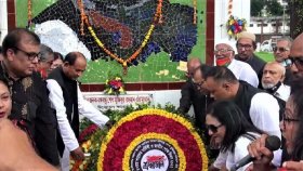 পঞ্চগড়ে বঙ্গবন্ধুর প্রতিকৃতিতে রেলমন্ত্রীর শ্রদ্ধা নিবেদন