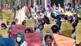 ‘মা হলে থাকবো না, এখানে নিরাপত্তা নাই’