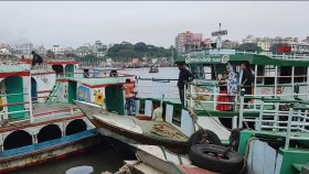 লঞ্চ কেটে বিক্রি করে দেওয়ার শঙ্কায় মালিকরা