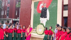 শিশু একাডেমিতে প্রধানমন্ত্রীর জন্মদিন উদযাপন