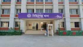 আবাসিক হোটেলে পুলিশের অভিযান, আটক ১৫