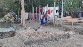 ব্রহ্মপুত্রের পাড়ে মানুষের বুকভাঙা আর্তনাদ