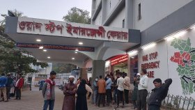 কাভার্ডভ্যানের সঙ্গে বেল্ট পেঁচিয়ে আত্মহত্যার অভিযোগ