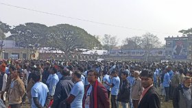 রাজশাহীতে প্রধানমন্ত্রীর জনসভায় যোগ দিতে জনতার ঢল