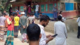 টাকা না পেয়ে বাবার মাথা থ্যাঁতলে হত্যা ছেলের