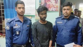কলেজছাত্রীকে উত্ত্যক্ত করায় যুবকের এক বছরের কারাদণ্ড