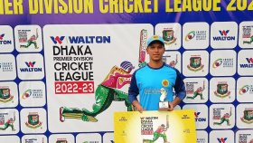 সাইফের বোলিং তোপে আবাহনীর চারে চার