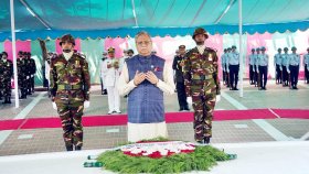 বঙ্গবন্ধুর সমাধিতে রাষ্ট্রপতির শ্রদ্ধা নিবেদন
