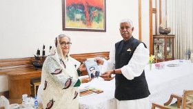 প্রধানমন্ত্রীর সঙ্গে সাক্ষাৎ করলেন আজমত উল্লা