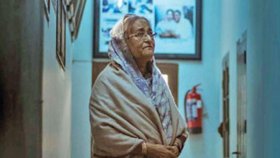 পিতার হত্যাকাণ্ডের পর যেভাবে নিজেকে প্রস্তুত করেন শেখ হাসিনা
