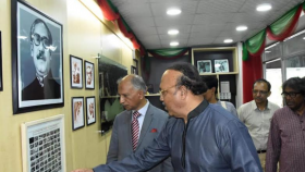 রাজশাহীতে চেতনার দ্যুতি ছড়াচ্ছে ‘বঙ্গবন্ধু ও মুক্তিযুদ্ধ কর্নার’