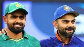 ‘বাবর কোহলির ধারেকাছেও নেই’