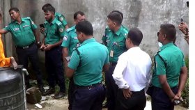 মার্কেট ভবনের ছাদে ঝুলছিল পথশিশু রিয়ার লাশ