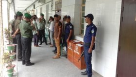 পুলিশি পাহারায় হলো ৫০ কোটি টাকার টেন্ডার জমার কার্যক্রম