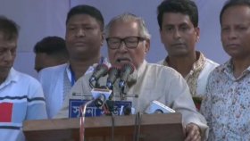 ‘প্রতিদিন জিনিসপত্রের দাম বাড়ছে, কিন্তু উপার্জন বাড়ছে না’