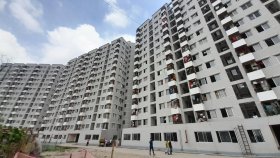 আধুনিক ফ্ল্যাটে কেমন আছেন বস্তির বাসিন্দারা?
