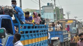 ঢাকা-ময়মনসিংহ মহাসড়কে দীর্ঘ যানজটে দুর্ভোগ