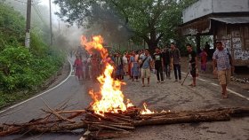 রাঙামাটিতে ইউপিডিএফের ডাকা অর্ধদিবস অবরোধ চলছে