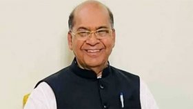 ত্রাণ বিতরণকালে আচরণবিধি লঙ্ঘনে ইসির কাছে প্রতিমন্ত্রীর দুঃখ প্রকাশ
