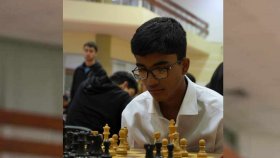 এবার কাজাখস্তানের গ্র্যান্ডমাস্টারকে রুখে দিয়েছেন নীড়