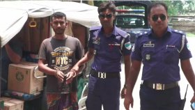 টিসিবির ৫৪০ লিটার সয়াবিন তেলসহ একজন আটক