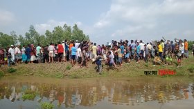 বন্ধুকে হত্যার পর লাশ বস্তায় ভরে ডোবায় ফেললো কিশোর