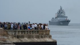 কিউবায় পৌঁছালো রুশ সাবমেরিন ও যুদ্ধজাহাজ