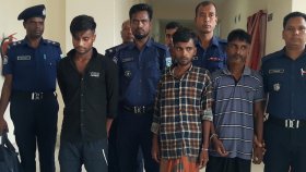 চুরি দেখে ফেলায় বৃদ্ধাকে গলা কেটে হত্যা, গ্রেফতার ৩