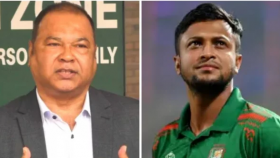 মেধার বিবেচনায় দলে জায়গা পেয়েছেন সাকিব