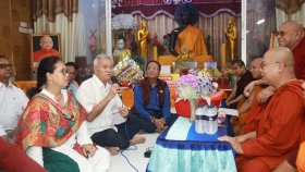 বাসাবো বৌদ্ধবিহার পরিদর্শনে উপদেষ্টা সুপ্রদীপ চাকমা