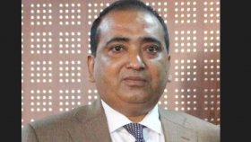 নিজ দলের এমপির বিরুদ্ধে ১০ লাখ টাকা চাঁদাবাজির মামলা আ.লীগ নেতার