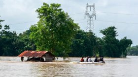 মিয়ানমারে বন্যায় মৃতের সংখ্যা বেড়ে ২৬৮, পৌঁছেছে বিদেশি ত্রাণ