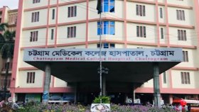 ‘মুরুব্বি, মুরুব্বি উঁহু’ বলায় এতিম কিশোরীকে গরম পানিতে ঝলসে দেওয়া হলো