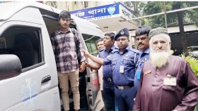 আন্দোলনে গুলিবিদ্ধ আরেক শিক্ষার্থীর চিকিৎসার দায়িত্ব নিলো চাঁদপুর পুলিশ