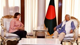 প্রধান উপদেষ্টার সঙ্গে নেদারল্যান্ডসের রাষ্ট্রদূতের সাক্ষাৎ