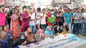 আজও সায়েন্সল্যাবে অবরোধ সাত কলেজের শিক্ষার্থীদের