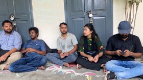 পরীক্ষার ১০ মাসেও রেজাল্ট না দেওয়ায় বিভাগে তালা