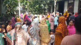 প্রবাসীর স্ত্রীকে অস্ত্রের আঘাতে হত্যা