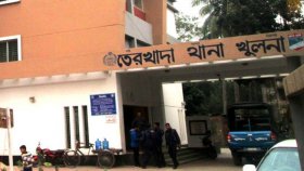মাদক উদ্ধার অভিযানে হামলার শিকার চার ডিবি পুলিশ, গ্রেফতার ৩